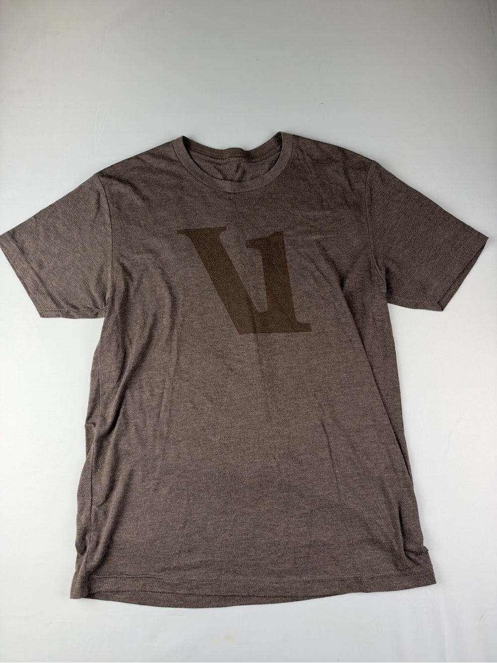 Vuori Brown Logo Crewneck Short-Sleeve Tee